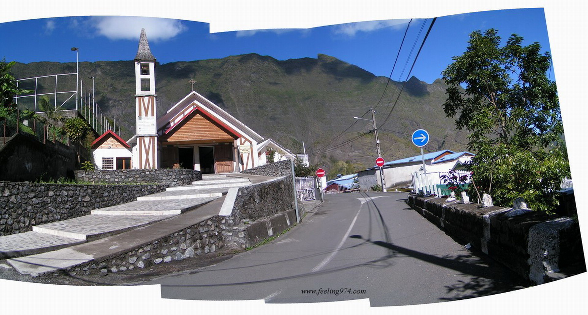 Cilaos - Panorama - Eglise de Palmiste-Rouge - www.feeling974.com